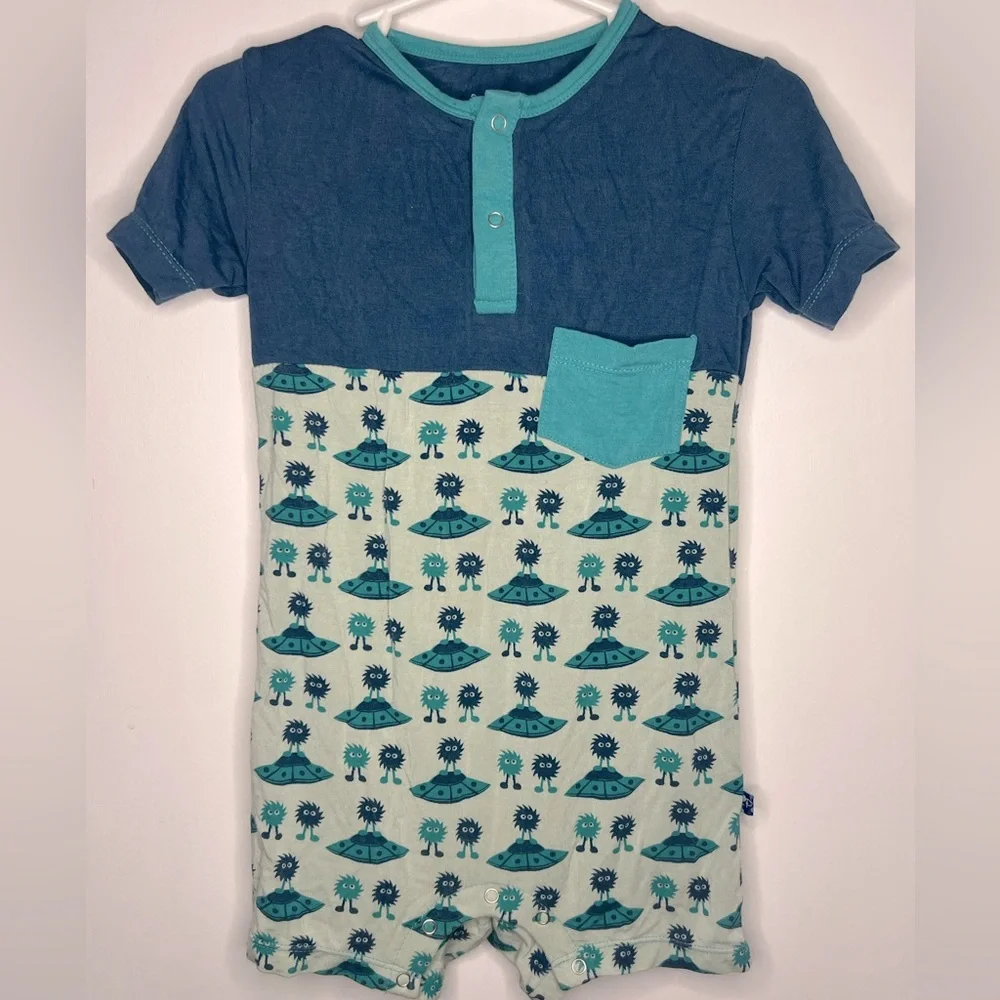 KicKee Pants Aloe‎ Aliens with Flying Saucers Color Block Henley Romper 12-18 mo